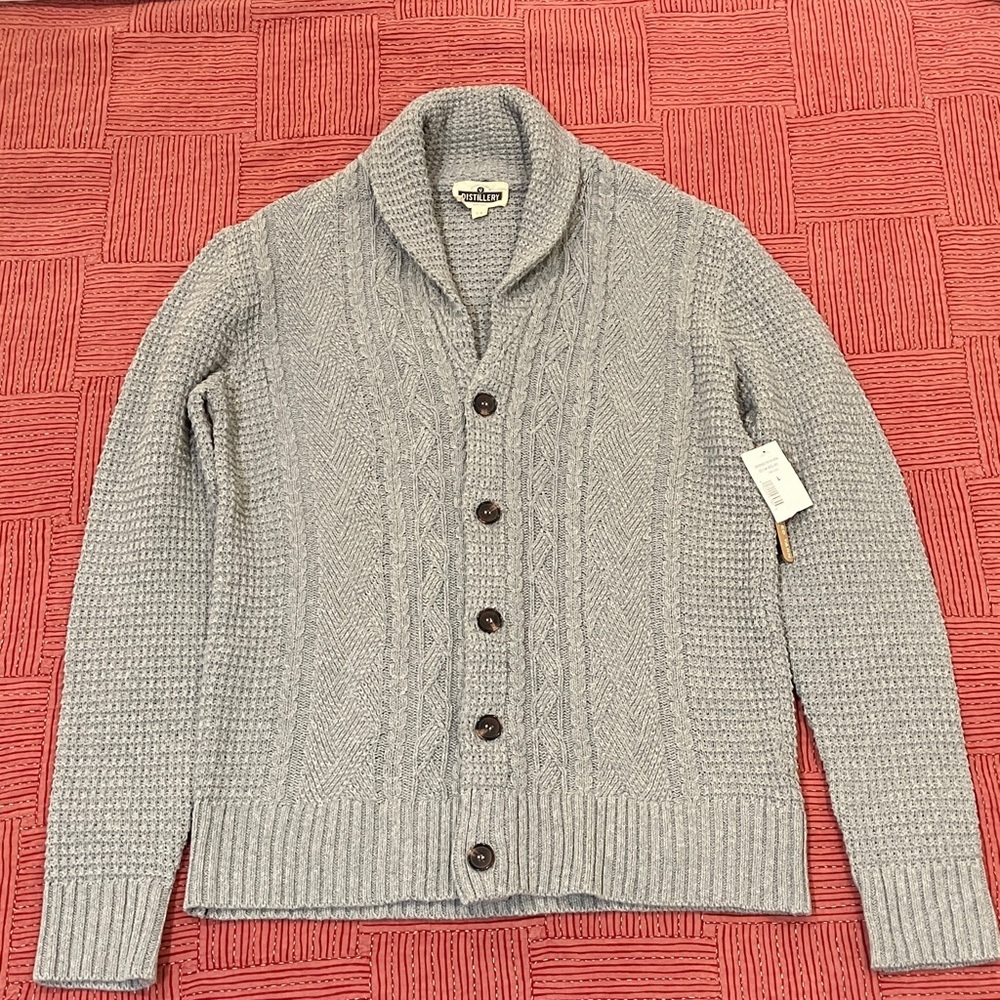 NWT Distillery Apparel Men's L Gray Cable Knit Sweater